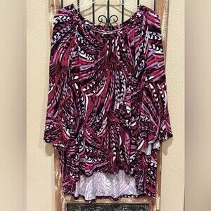 EST. 1946 hi low long sleeve top